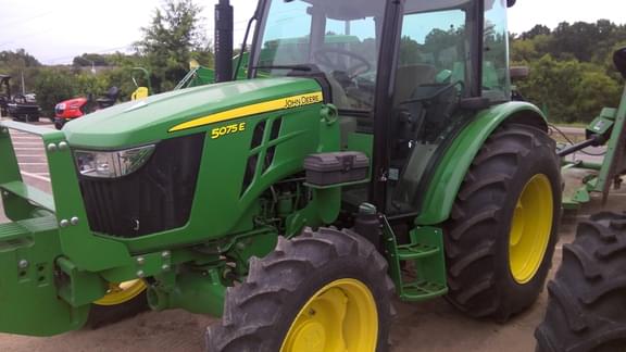 Image of John Deere 5075E equipment image 3