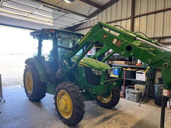 Image of John Deere 5075E equipment image 4