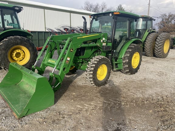 Main image John Deere 5075E