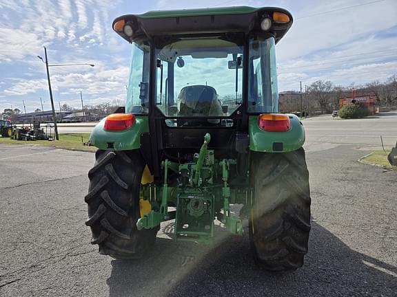 Image of John Deere 5075E equipment image 4