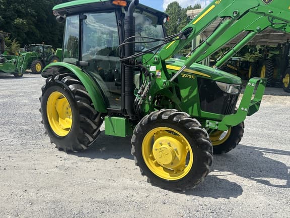 Image of John Deere 5075E Primary image