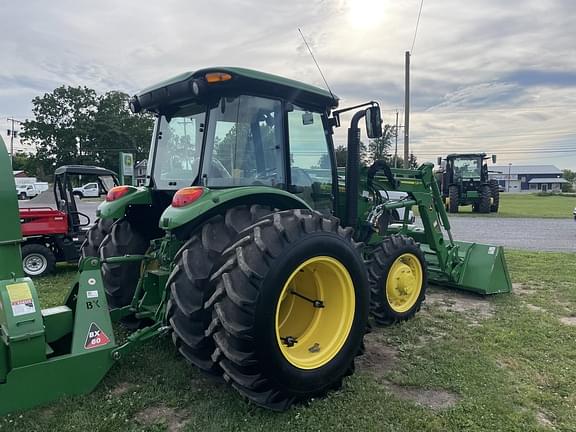 Image of John Deere 5075E equipment image 4