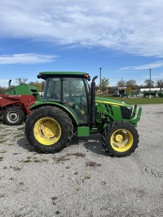 Image of John Deere 5075E equipment image 3