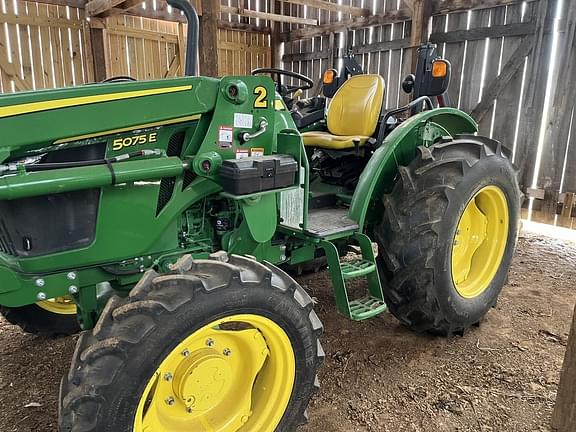 Image of John Deere 5075E equipment image 3