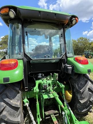 Image of John Deere 5075E equipment image 1