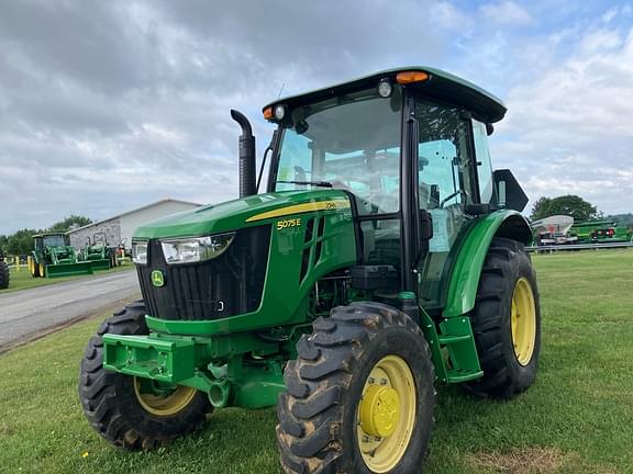 Image of John Deere 5075E equipment image 1