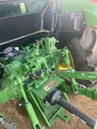 Image of John Deere 5075E equipment image 3