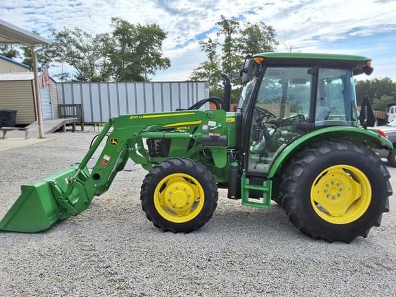 Image of John Deere 5075E equipment image 1