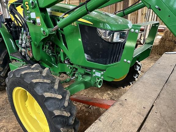 Image of John Deere 5075E equipment image 1