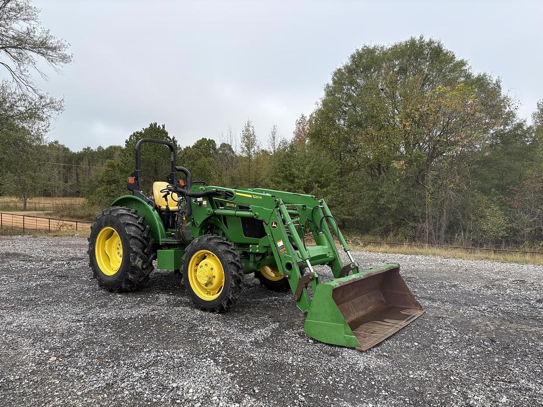 Image of John Deere 5075E Primary image