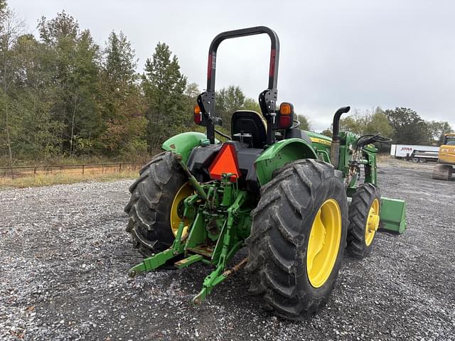 Image of John Deere 5075E equipment image 3