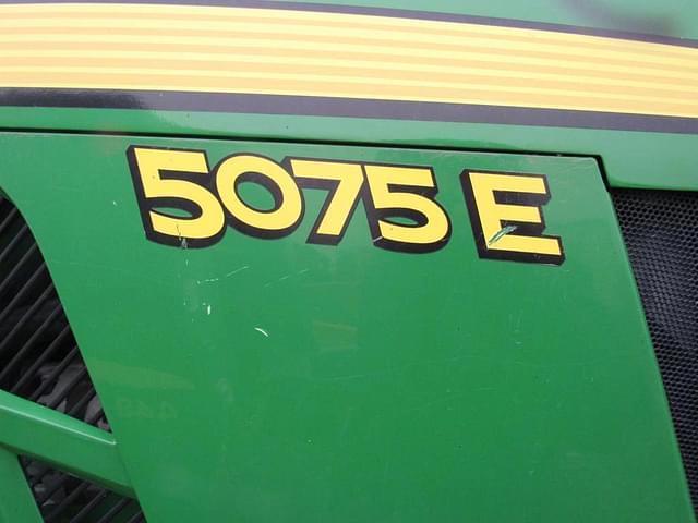 Image of John Deere 5075E equipment image 2