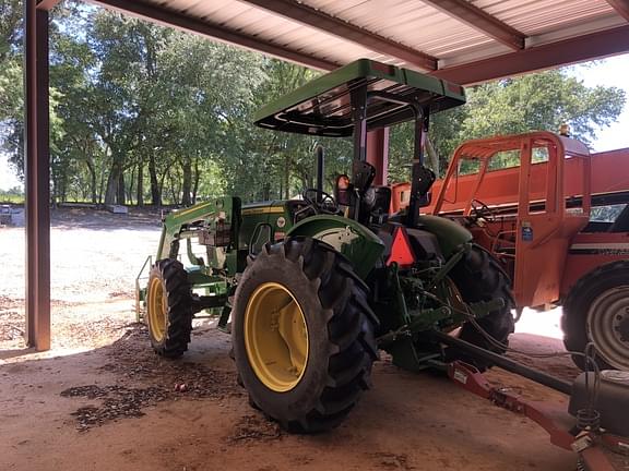 Image of John Deere 5075E equipment image 4