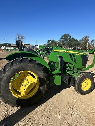 Image of John Deere 5075E equipment image 1