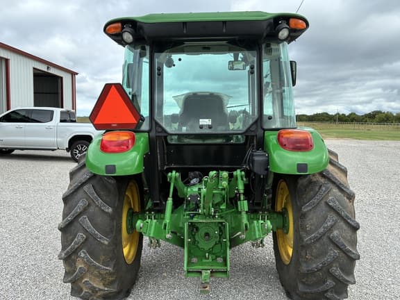 Image of John Deere 5075E equipment image 3