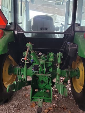 Image of John Deere 5075E equipment image 3