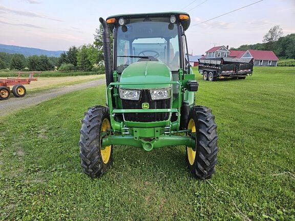 Image of John Deere 5075E equipment image 1