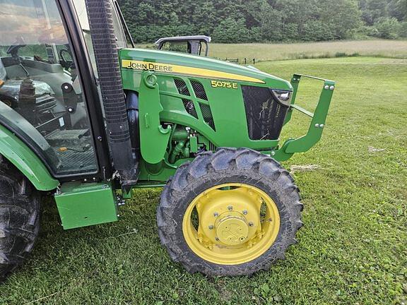 Image of John Deere 5075E equipment image 3