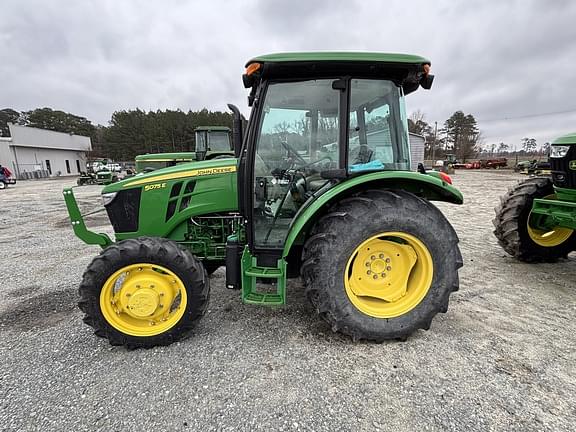 Image of John Deere 5075E Primary image