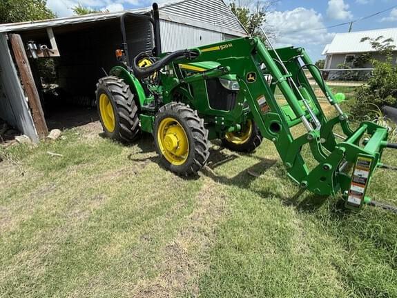 Image of John Deere 5075E equipment image 3