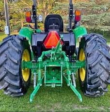 Main image John Deere 5075E 3