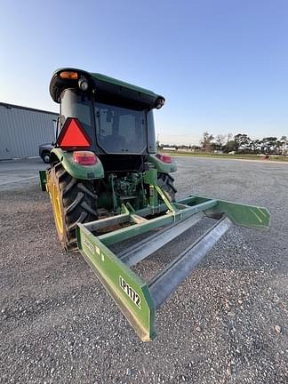 Image of John Deere 5075E equipment image 3