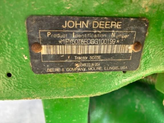 Image of John Deere 5075E equipment image 4