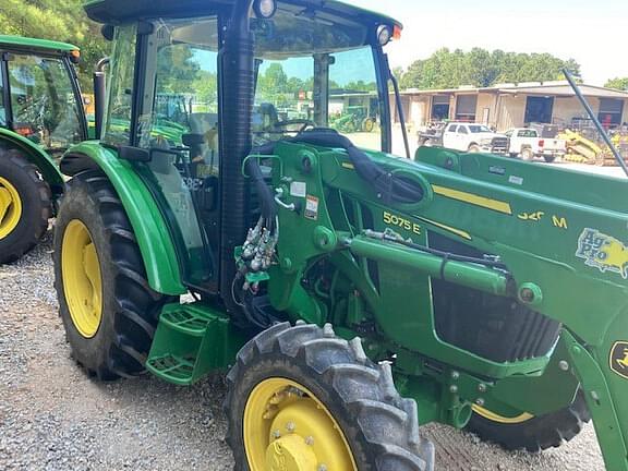 Image of John Deere 5075E equipment image 3