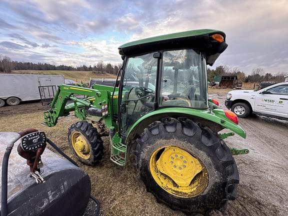 Image of John Deere 5075E equipment image 1