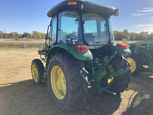 Main image John Deere 5075E 4