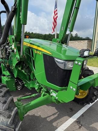 Image of John Deere 5075E equipment image 4