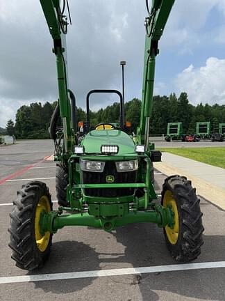 Image of John Deere 5075E equipment image 3