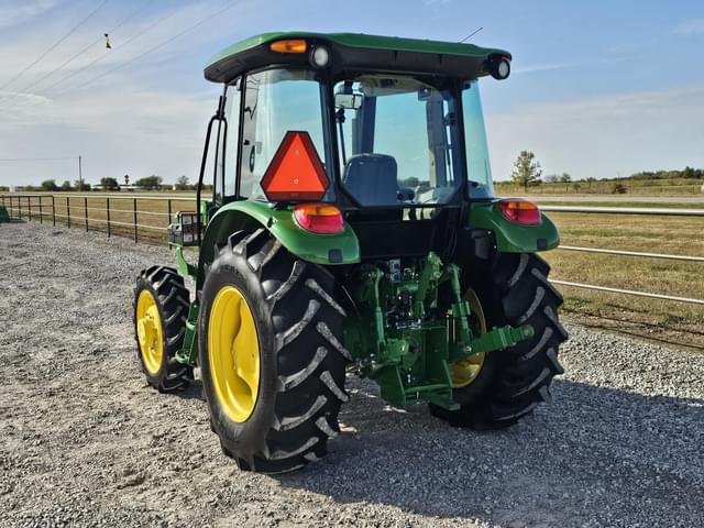 Image of John Deere 5075E equipment image 4