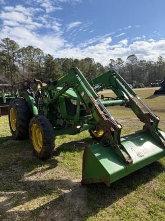Image of John Deere 5075E equipment image 1