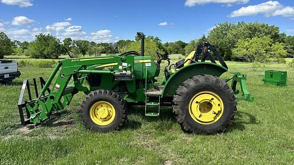 Image of John Deere 5075E Primary image