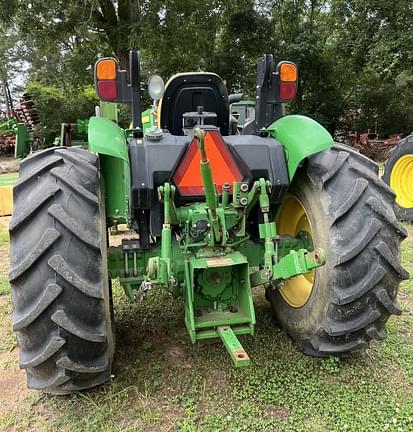 Image of John Deere 5075E equipment image 1