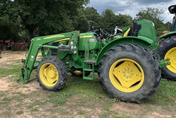 Main image John Deere 5075E