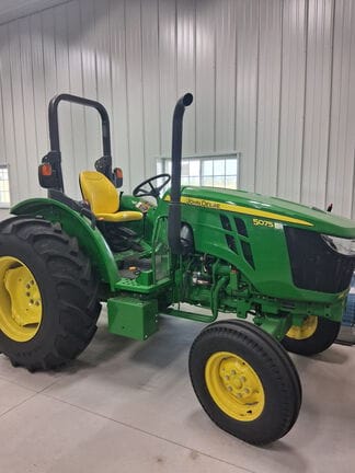 2021 John Deere 5075E Equipment Image0