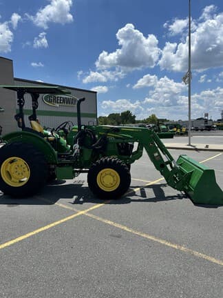 Image of John Deere 5075E equipment image 3