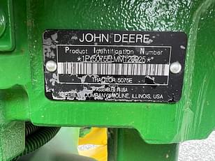 Main image John Deere 5075E 9