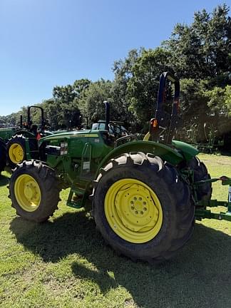 Image of John Deere 5075E equipment image 3