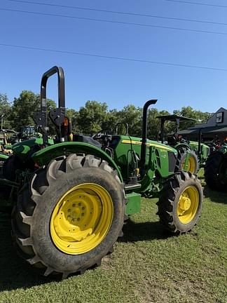 Image of John Deere 5075E equipment image 2
