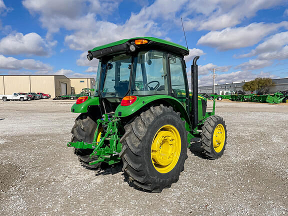 Image of John Deere 5075E equipment image 4