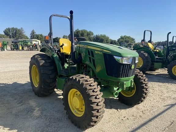 Image of John Deere 5075E equipment image 1