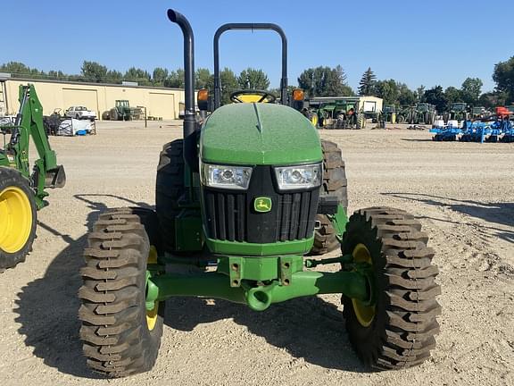 Image of John Deere 5075E equipment image 2