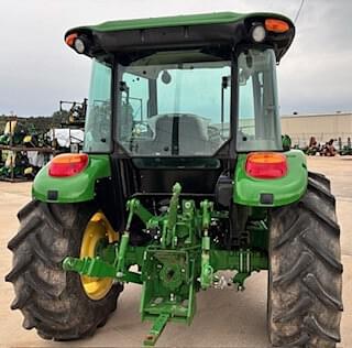 Image of John Deere 5075E equipment image 4