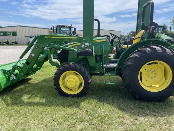 Main image John Deere 5075E