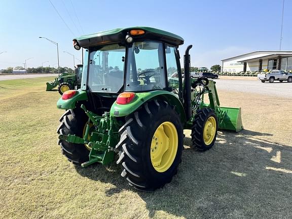 Image of John Deere 5075E equipment image 3