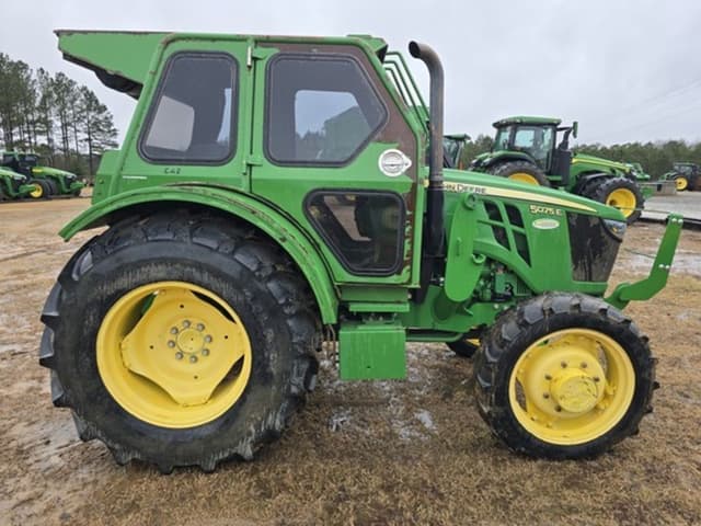 Image of John Deere 5075E equipment image 3