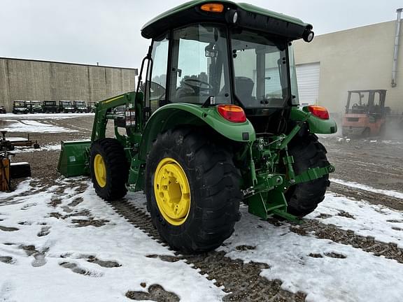 Image of John Deere 5075E equipment image 3